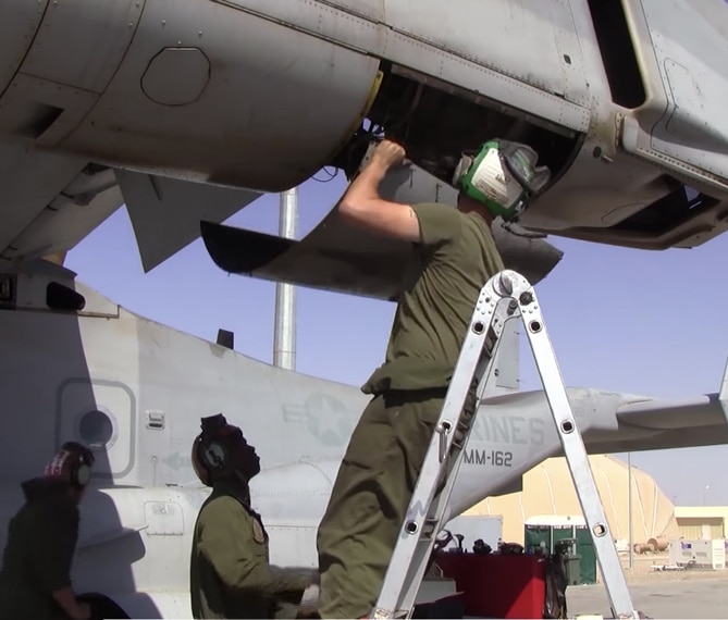 Osprey cowling removal